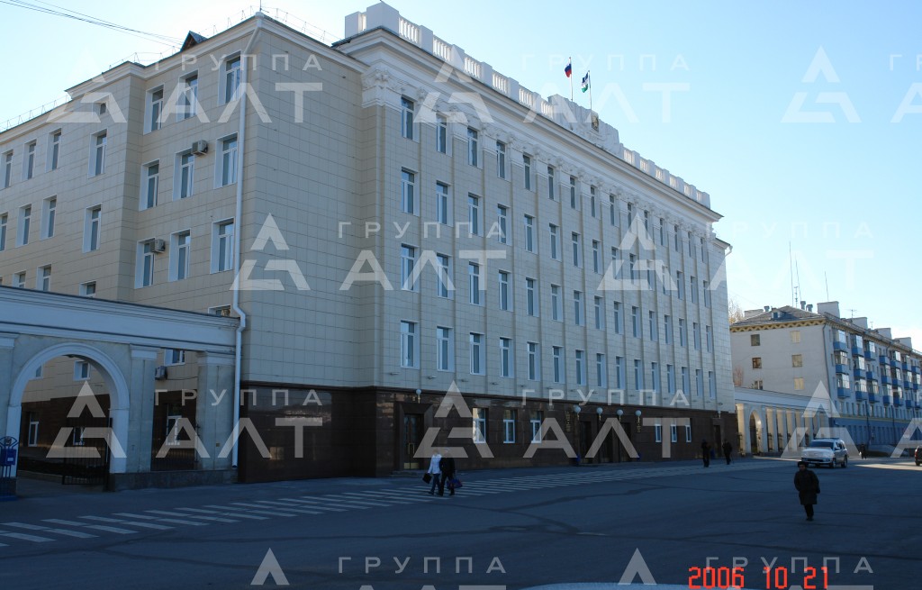 Вентилируемый фасад здания г. Уфа, Мэрия (керамогранит)